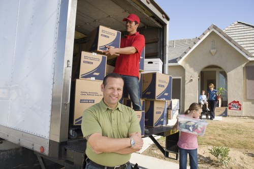 Organised moving day support for a Parsons Green residential relocation